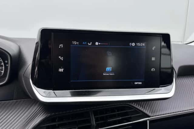 Peugeot 208 (2021) thumbnail 18