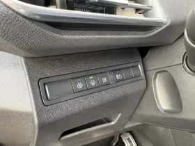 Peugeot 3008 (2022) thumbnail 21