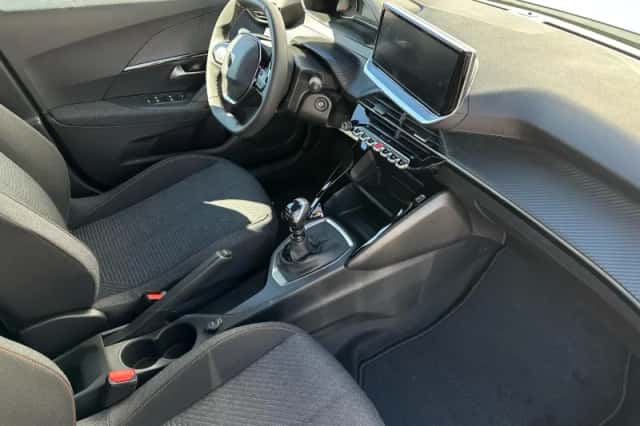 Peugeot 2008 (2025) thumbnail 11