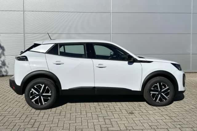 Peugeot 2008 (2025) thumbnail 6