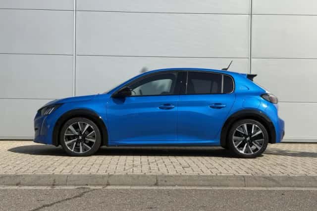 Peugeot 208 (2021) thumbnail 3