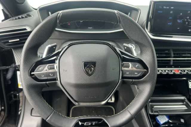 Peugeot 2008 (2023) thumbnail 11