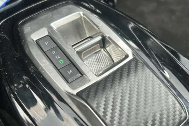 Peugeot 2008 (2023) thumbnail 18
