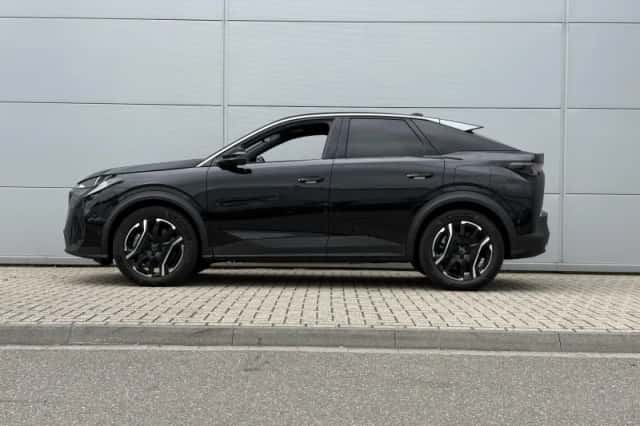 Peugeot 3008 (2025) thumbnail 2