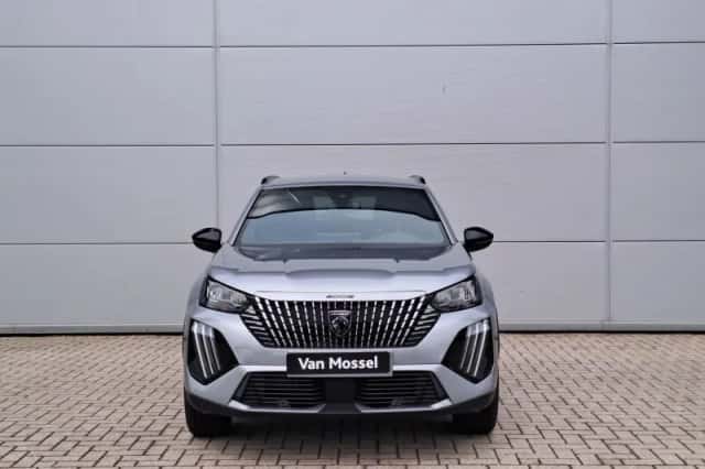 Peugeot 2008 (2024) thumbnail 3