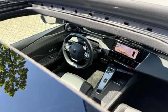 Peugeot 308 (2023) thumbnail 12
