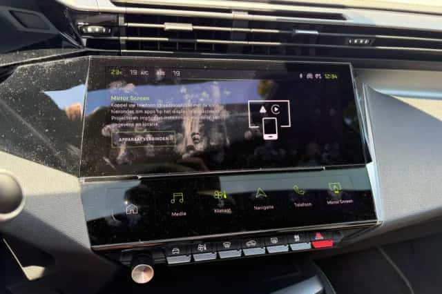 Peugeot 308 (2023) thumbnail 16