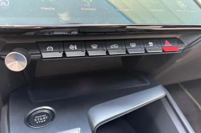 Peugeot 308 (2023) thumbnail 21