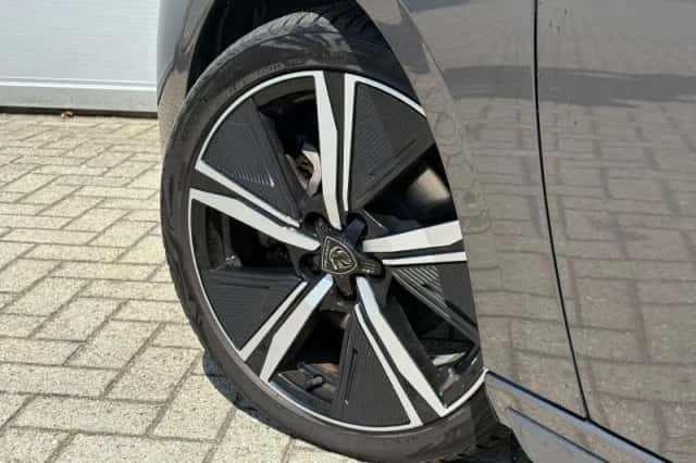Peugeot 308 (2023) thumbnail 10