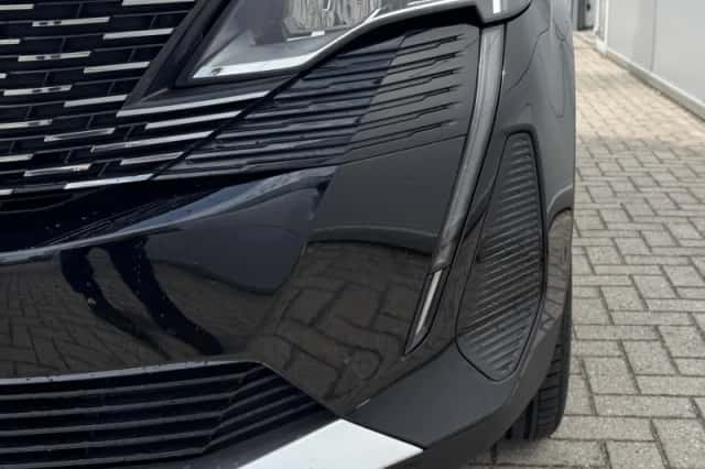 Peugeot 3008 (2022) thumbnail 11