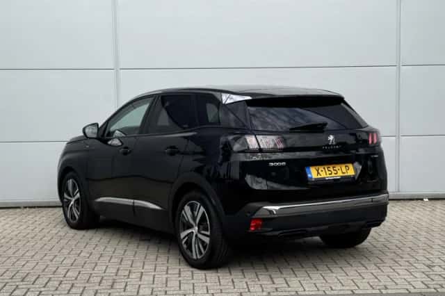 Peugeot 3008 (2022) thumbnail 4