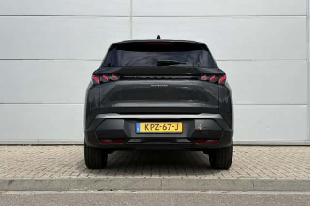 Peugeot 5008 (2025) thumbnail 5