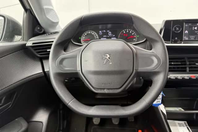 Peugeot 208 (2022) thumbnail 11