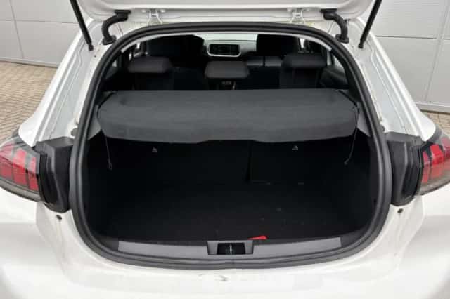 Peugeot 208 (2022) thumbnail 14