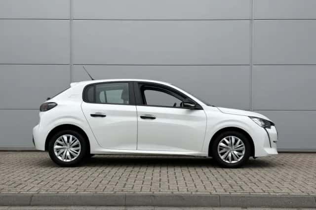 Peugeot 208 (2022) thumbnail 7