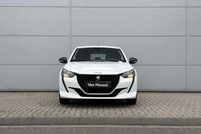 Peugeot 208 (2022) thumbnail 9