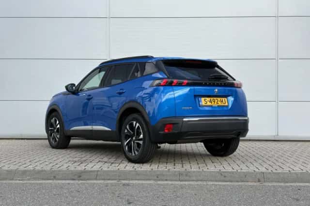 Peugeot 2008 (2023) thumbnail 4