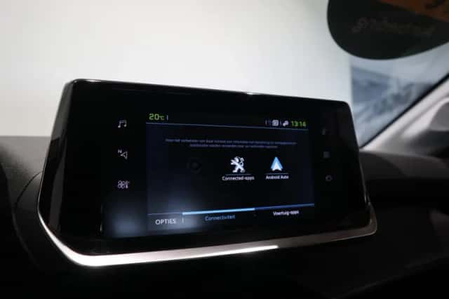 Peugeot e-208 (2024) thumbnail 16