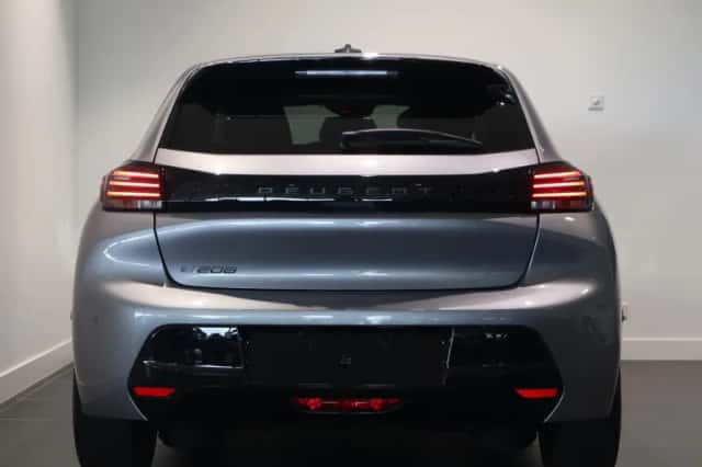 Peugeot e-208 (2024) thumbnail 9