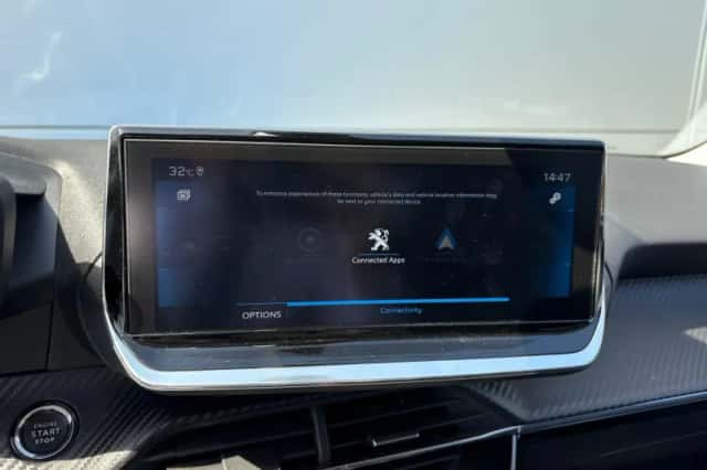 Peugeot 208 (2021) thumbnail 14