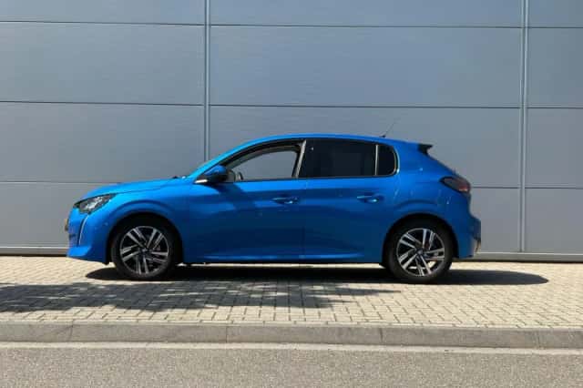 Peugeot 208 (2021) thumbnail 3