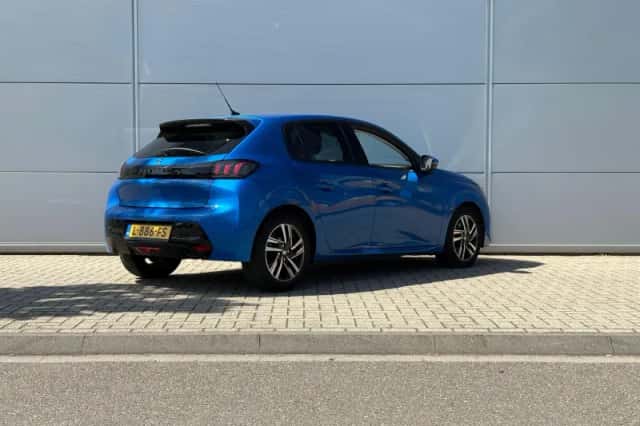 Peugeot 208 (2021) thumbnail 6
