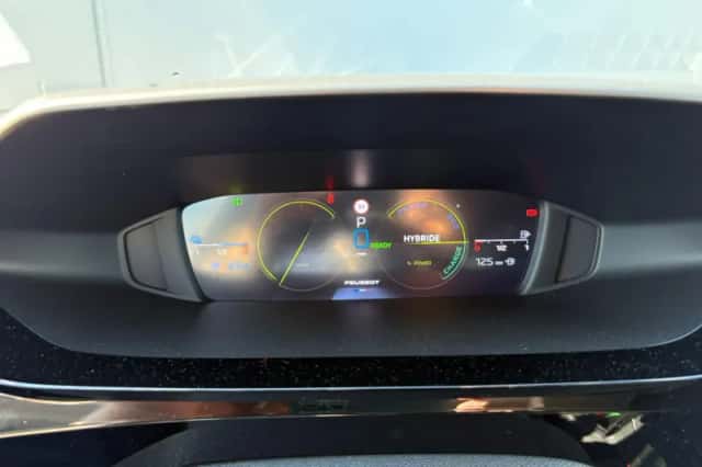 Peugeot 408 (2025) thumbnail 12