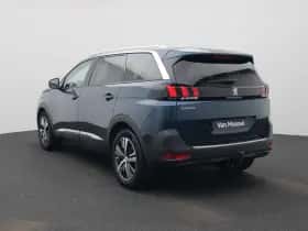 Peugeot 5008 (2023) thumbnail 2