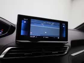 Peugeot 5008 (2023) thumbnail 14