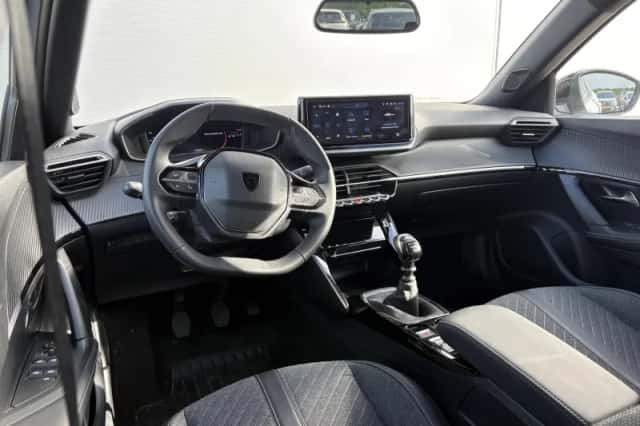 Peugeot 2008 (2024) thumbnail 11