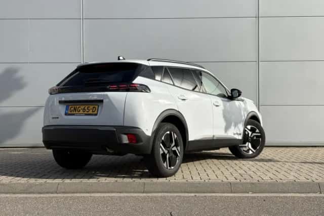 Peugeot 2008 (2024) thumbnail 6