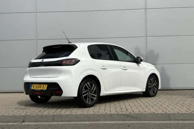 Peugeot 208 (2021) thumbnail 6