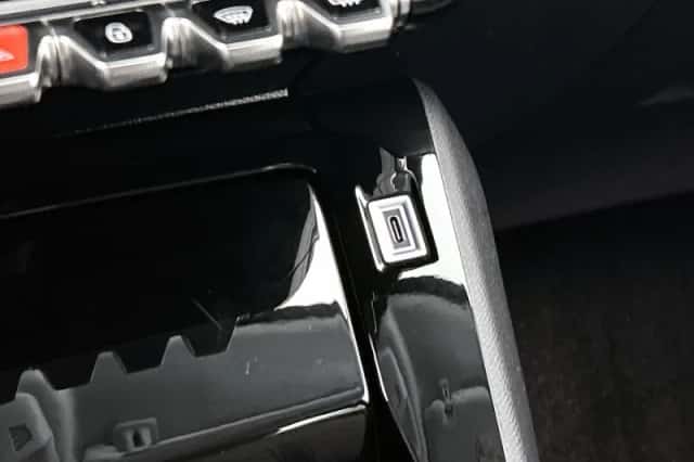 Peugeot 208 (2025) thumbnail 35