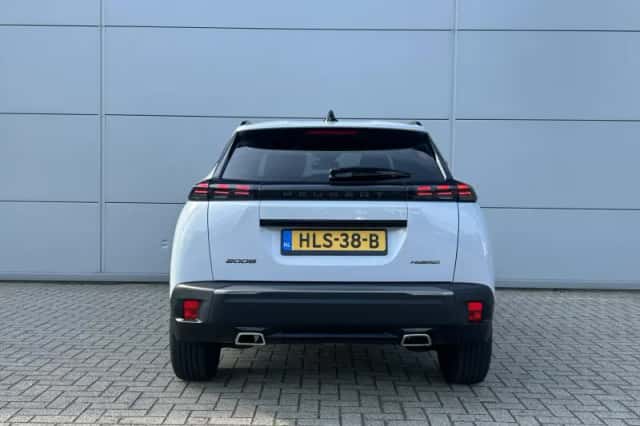 Peugeot 2008 (2025) thumbnail 5