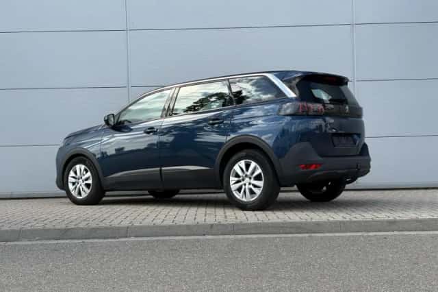 Peugeot 5008 (2021) thumbnail 4