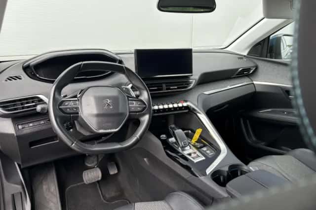 Peugeot 3008 (2021) thumbnail 11