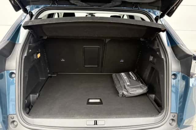 Peugeot 3008 (2021) thumbnail 25