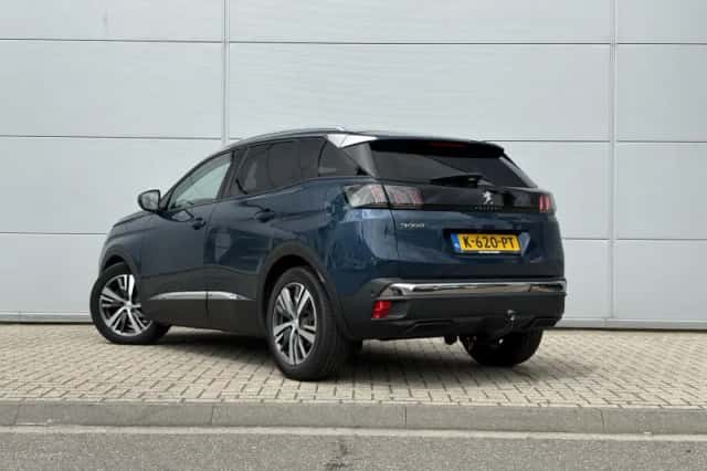 Peugeot 3008 (2021) thumbnail 4
