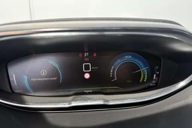Peugeot 3008 (2022) thumbnail 13