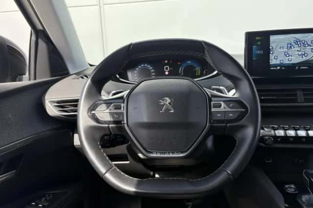 Peugeot 3008 (2022) thumbnail 10