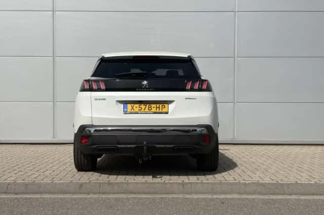 Peugeot 3008 (2022) thumbnail 5
