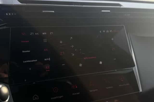 Peugeot 308 (2022) thumbnail 21