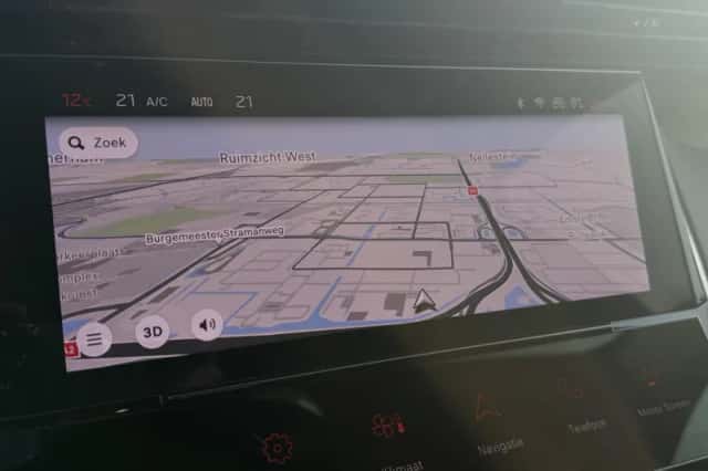 Peugeot 308 (2022) thumbnail 25