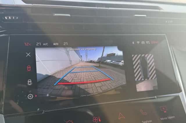 Peugeot 308 (2022) thumbnail 26