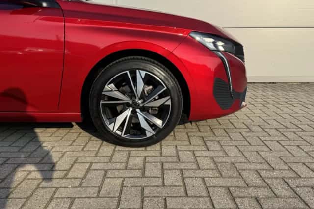 Peugeot 308 (2022) thumbnail 10