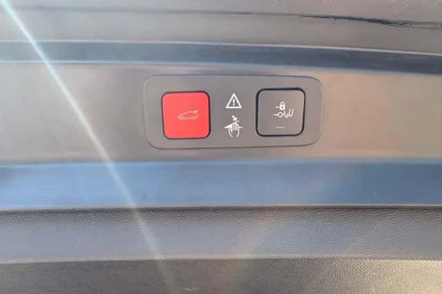 Peugeot 5008 (2023) thumbnail 13