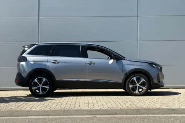 Peugeot 5008 (2023) thumbnail 7