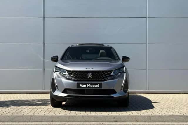 Peugeot 5008 (2023) thumbnail 9