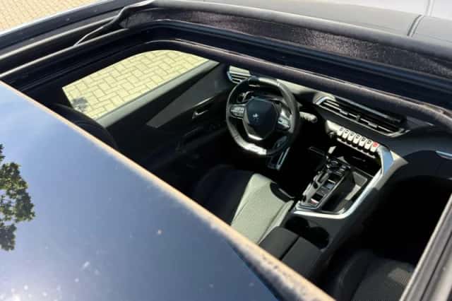 Peugeot 5008 (2023) thumbnail 10