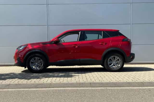 Peugeot 2008 (2021) thumbnail 3